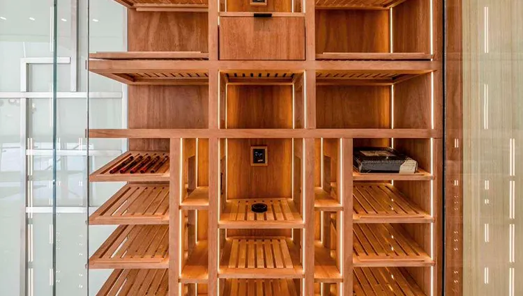 64 Marquis Downtown cigar humidor by CellArtus